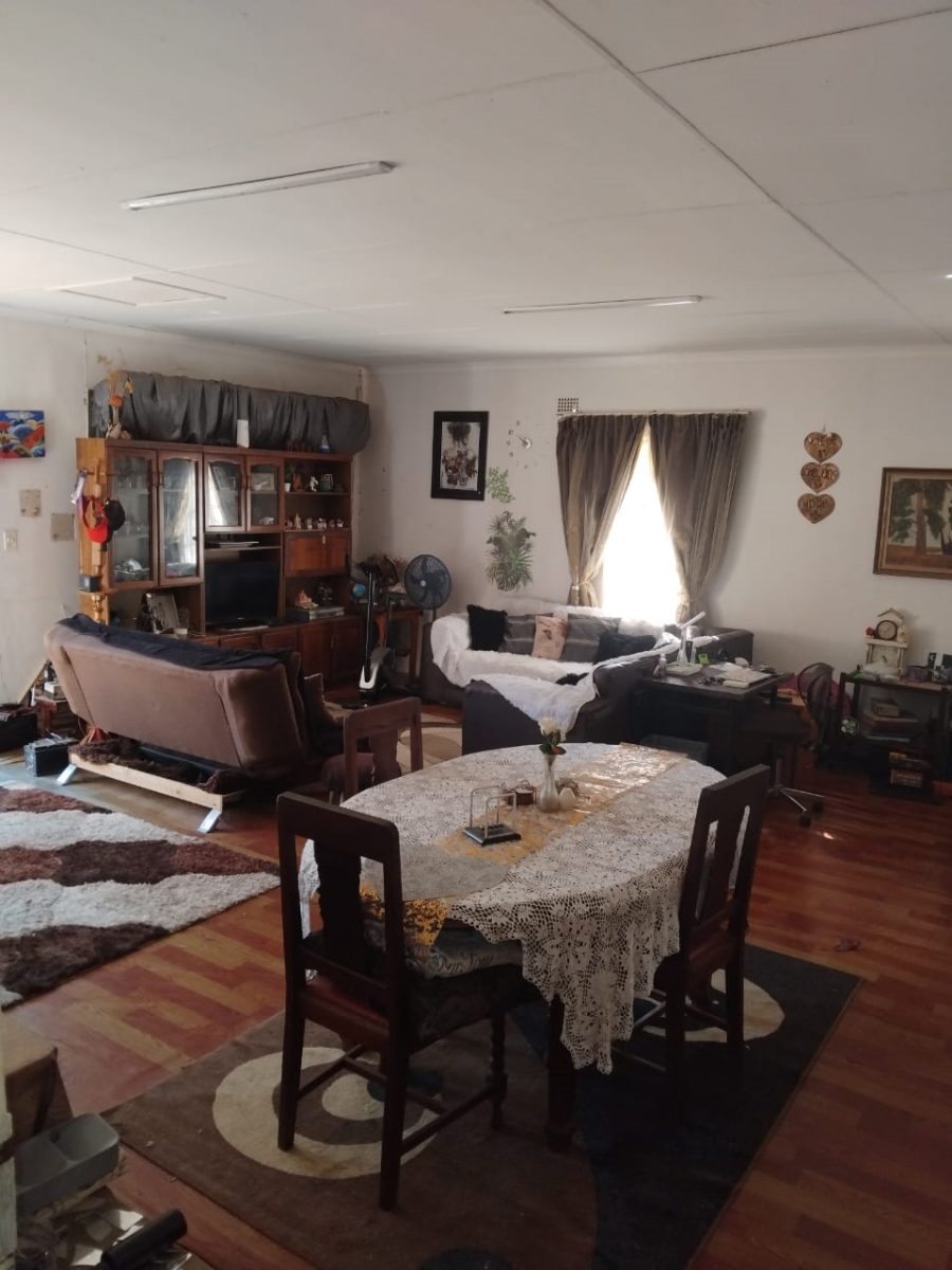 4 Bedroom Property for Sale in Deneysville Free State